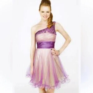 Beyond divison of Jovani dress 👗 size 2